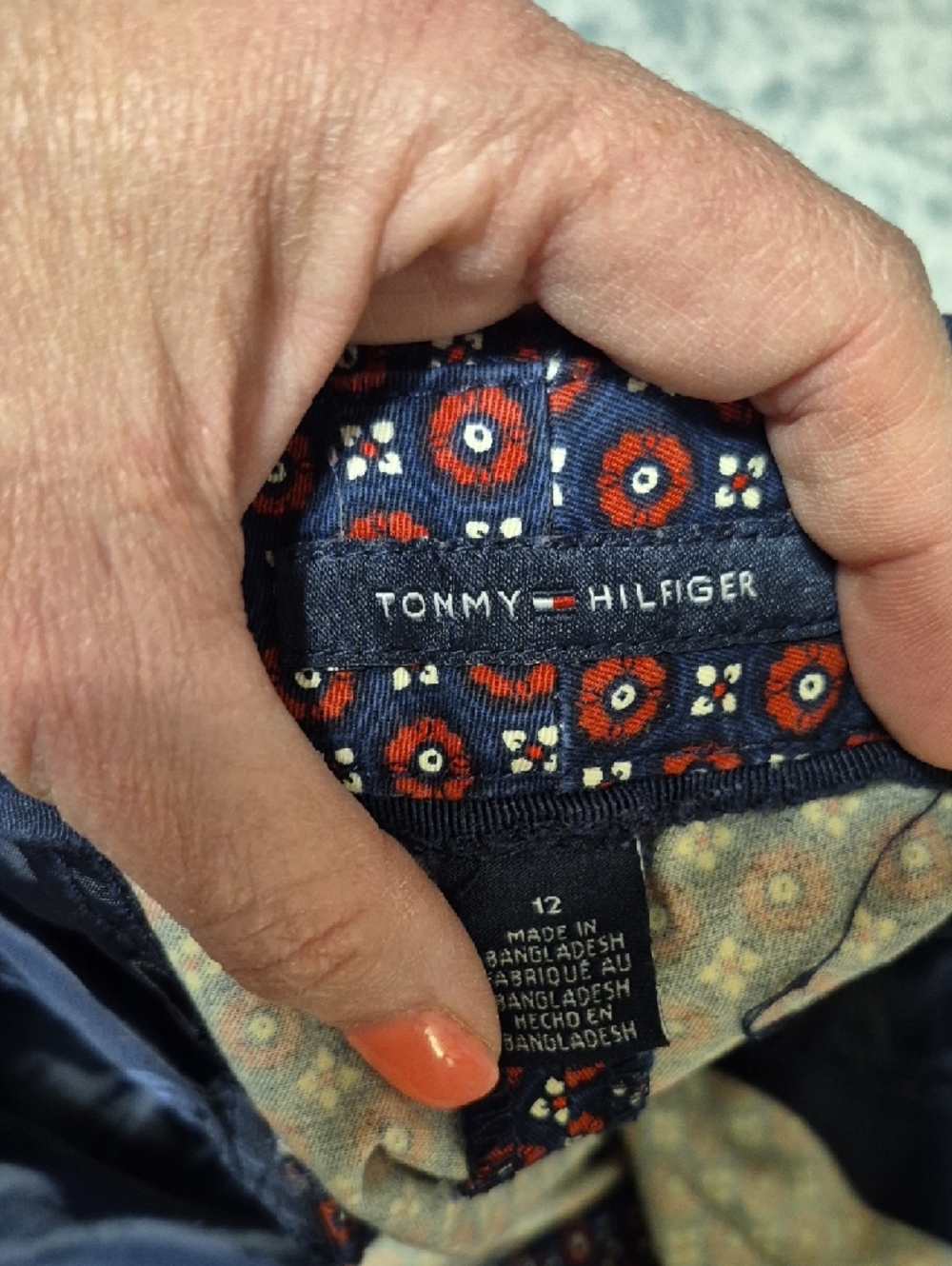 Tommy Hilfiger Cropped Pants - Picture 5 of 9